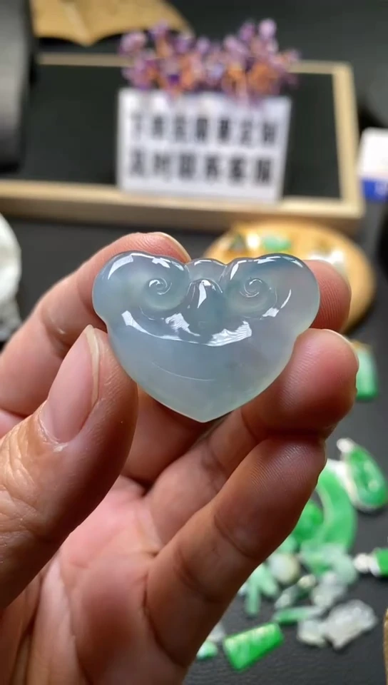 翡翠未镶嵌颈饰翡翠净货30874