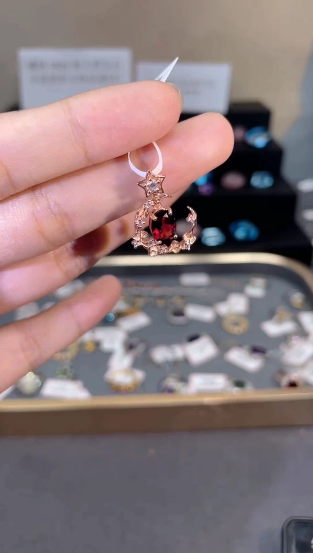 吊坠(不含链)银S925镶嵌石榴石天然宝石
