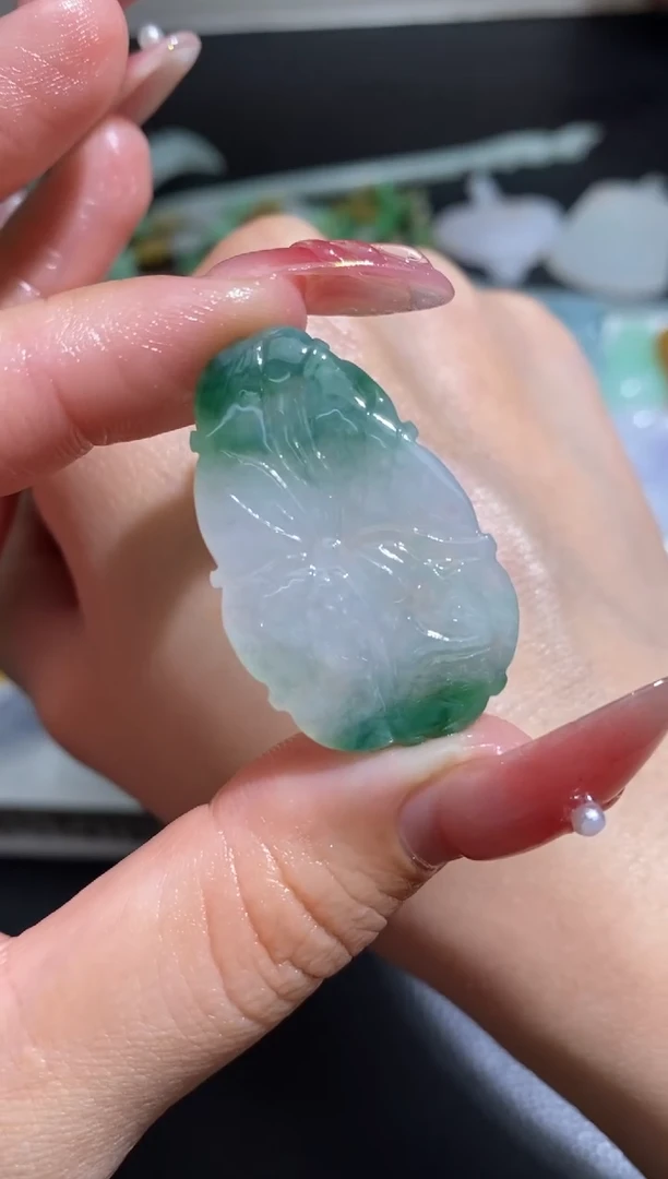 未镶嵌定制翡翠翡翠毛货~