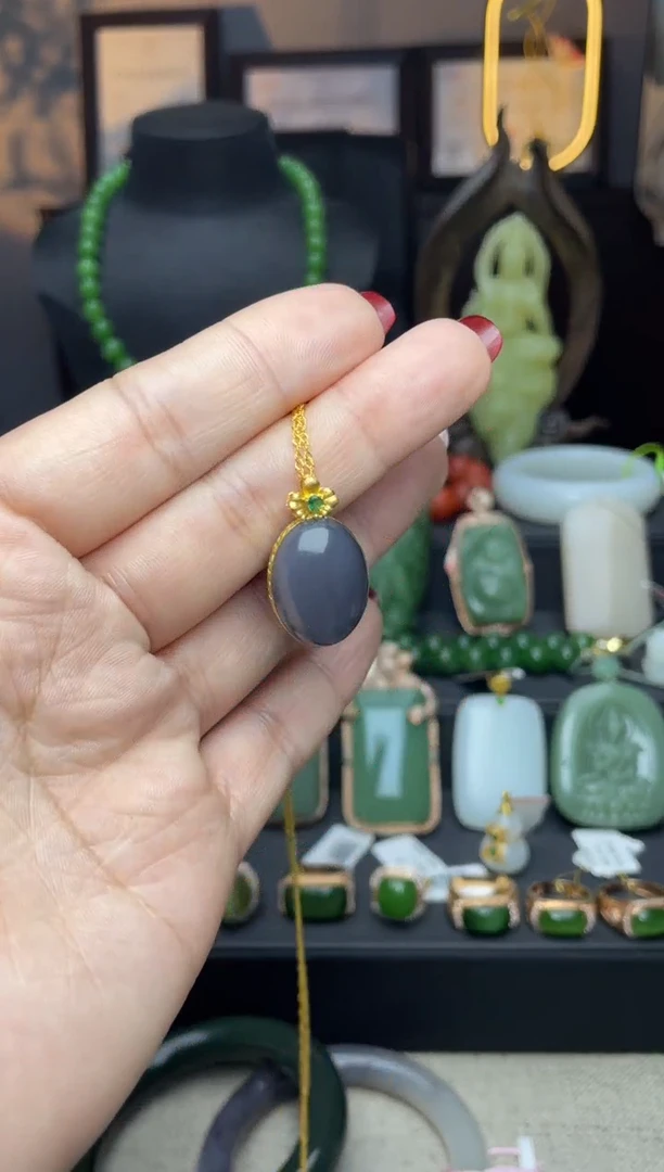 【闪购商品】和田玉颈饰18K金镶嵌吊坠