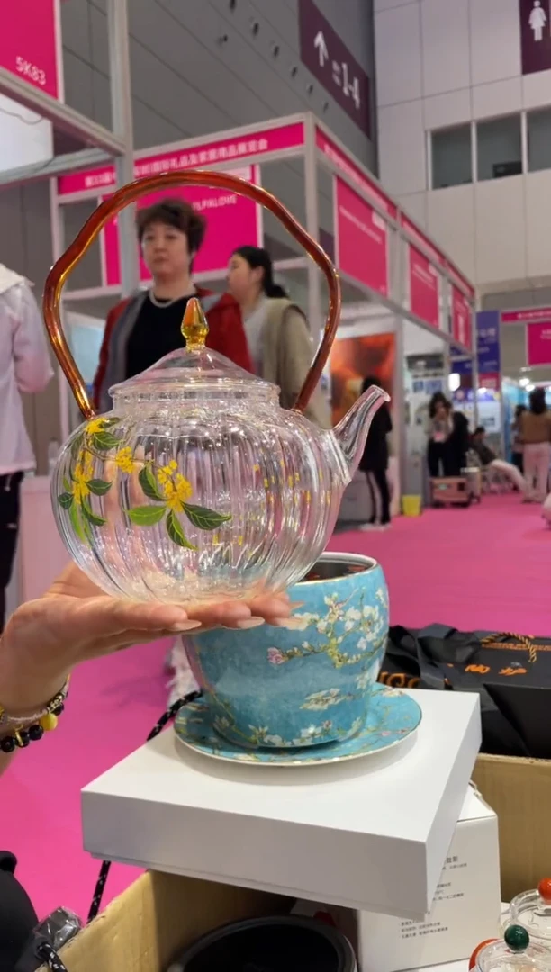 手工艺品玻璃九河金狮通运壶琥珀把桂花瓜楞