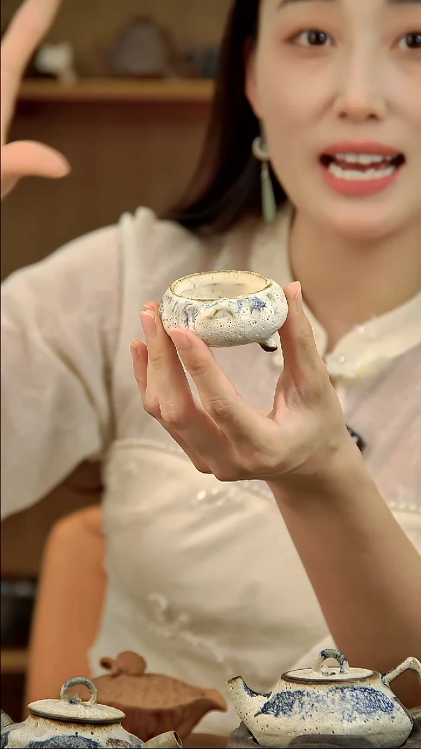 言野手作 粉引三足杯
