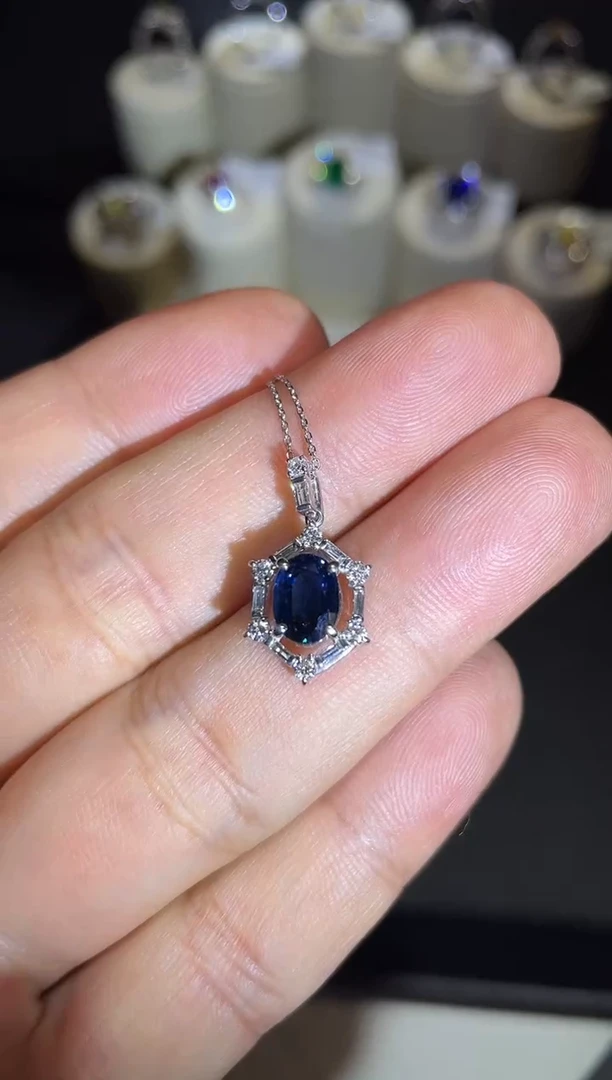 颈饰蓝宝石铂Pt900镶嵌1.49ct