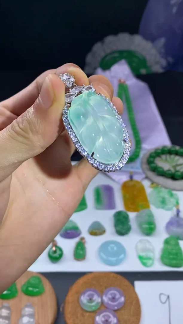 颈饰未镶嵌翡翠KYL78