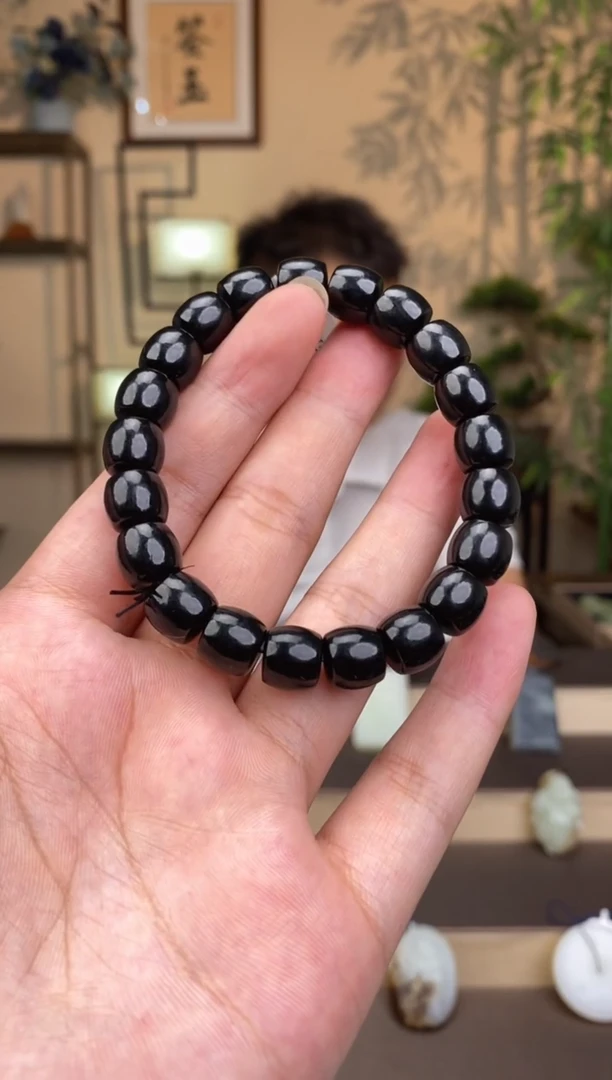 和田玉未镶嵌吊坠(不含链)1