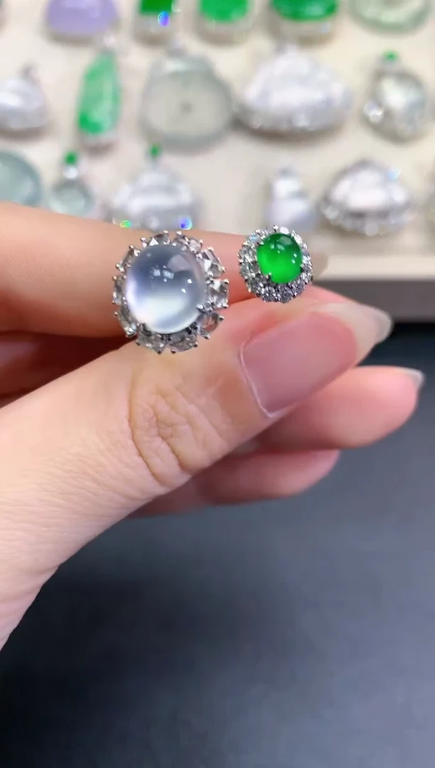 【闪购商品】翡翠戒指18K金镶嵌D28