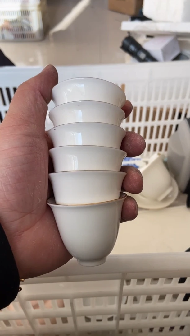 杯无运费险有瑕疵的摄影的产品有使用过的痕迹有点脏介意勿拍