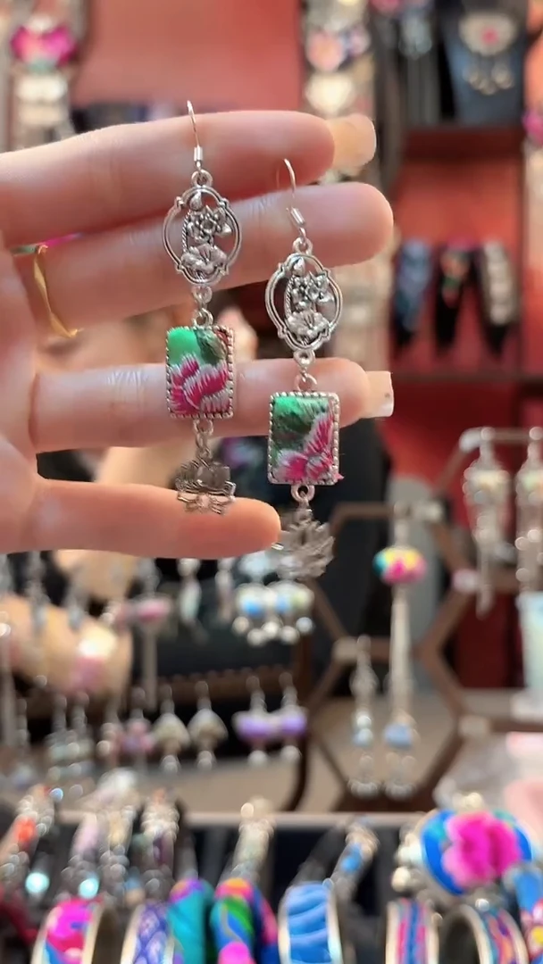 织绣 云织谣民族风精美饰品  339