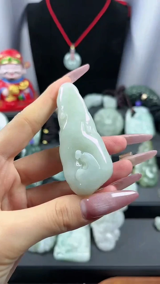 【闪购商品】翡翠颈饰未镶嵌悟道