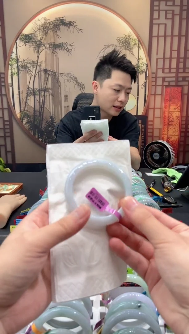 未镶嵌手镯翡翠000052949