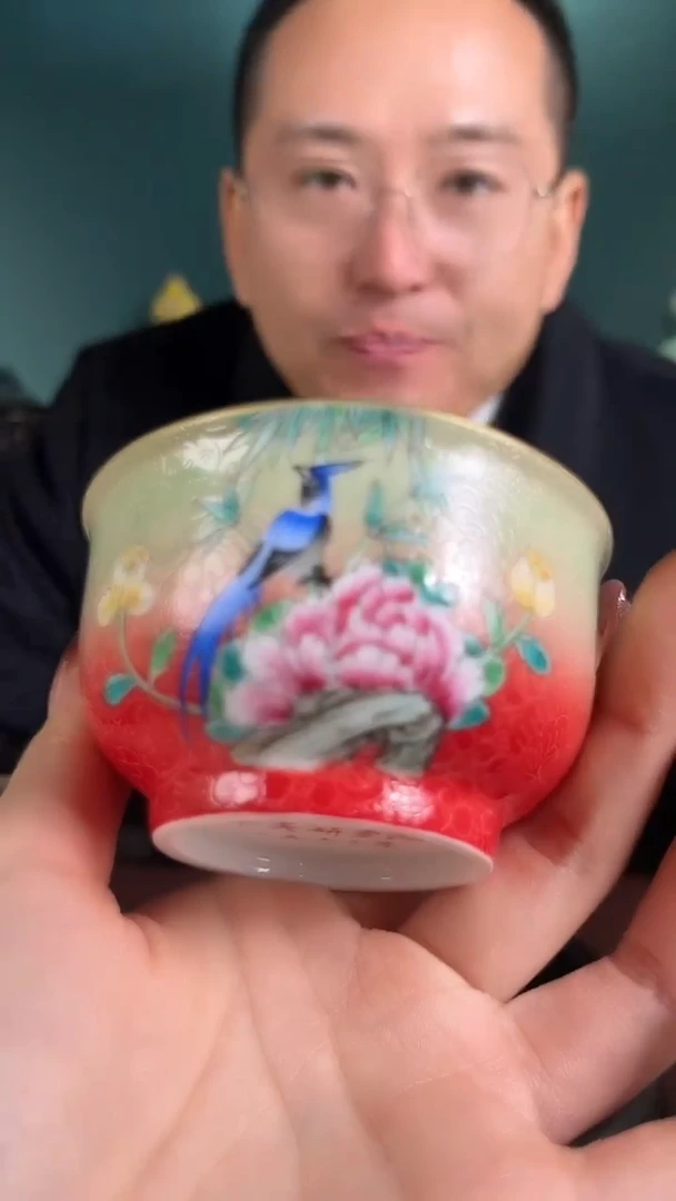 摆件陶瓷扒花渐变主人杯