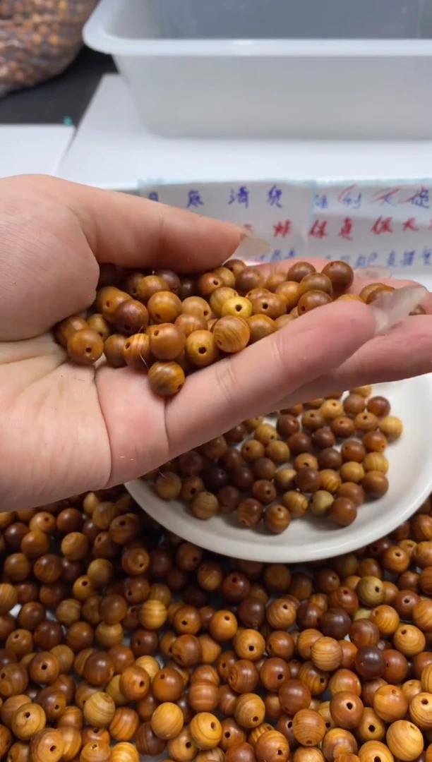檀香木散珠w713崖*柏8mm*40颗三单随三通