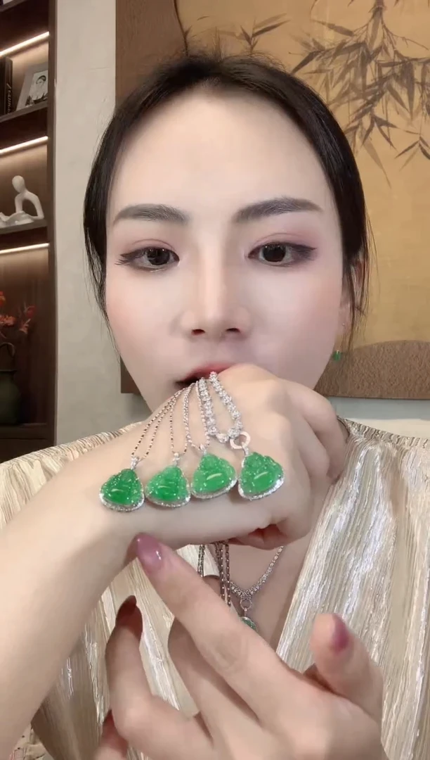 翡翠18K金镶嵌吊坠(不含链)A9 多样性发一件