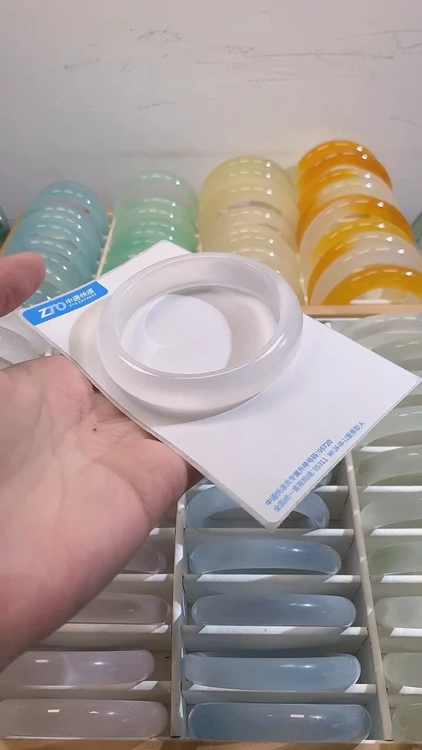 未镶嵌手镯石英质玉手镯1024