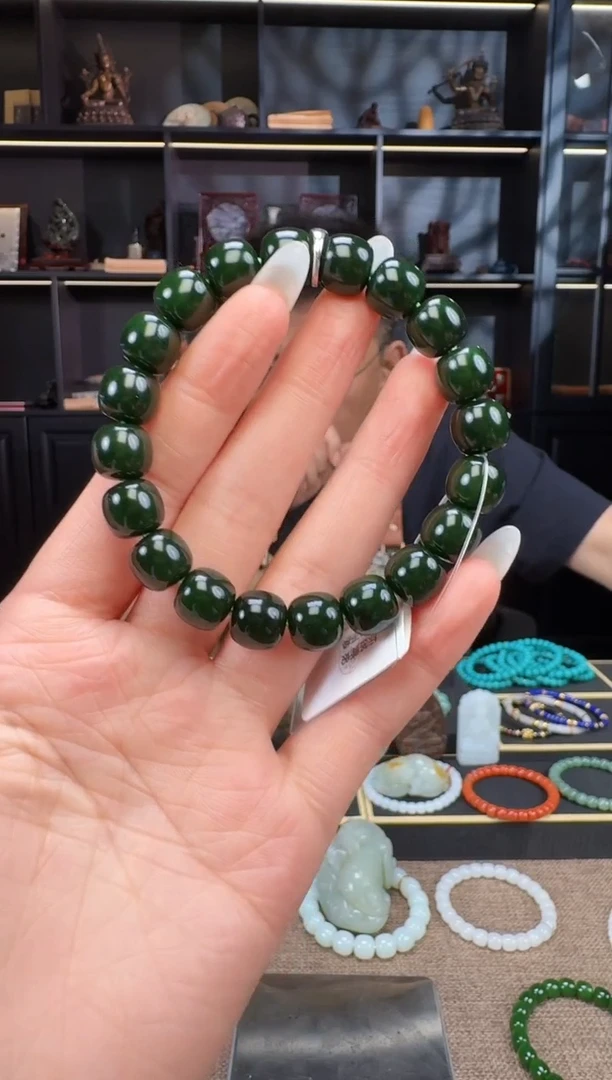 和田玉未镶嵌颈饰11mm碧玉老型手串