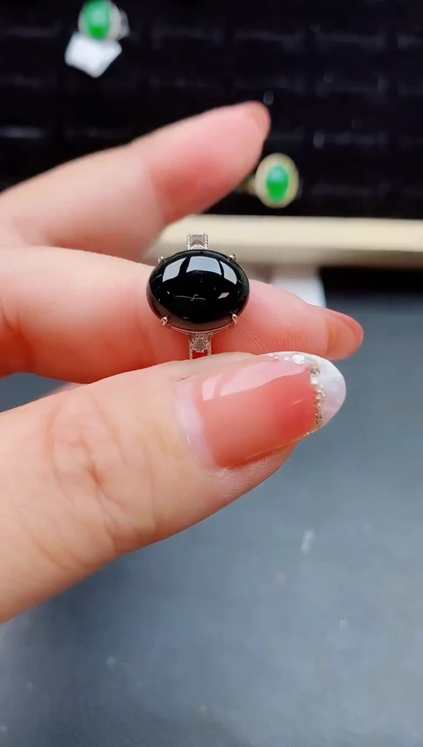 【闪购商品】翡翠戒指银S925镶嵌65656565