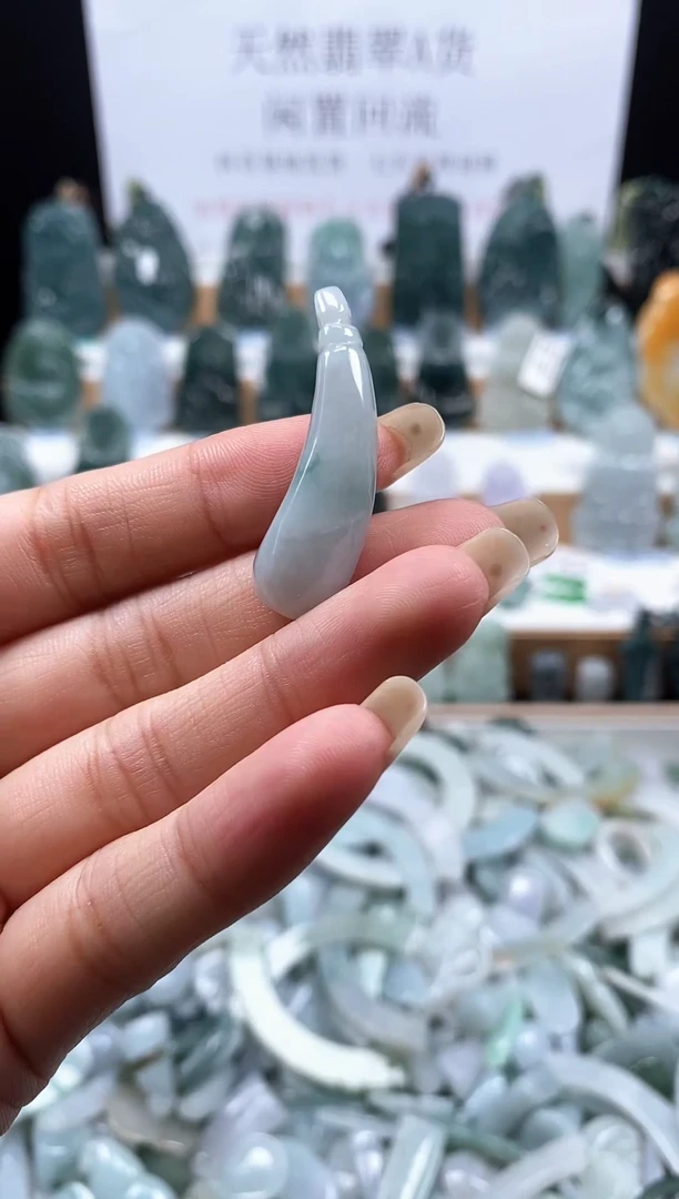 翡翠未镶嵌吊坠(不含链)04 福瓜吊坠