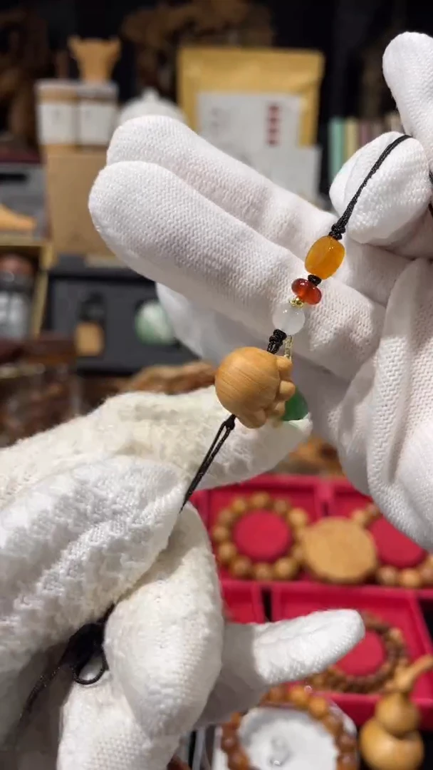 崖柏小猫爪吊坠红油太行崖柏
