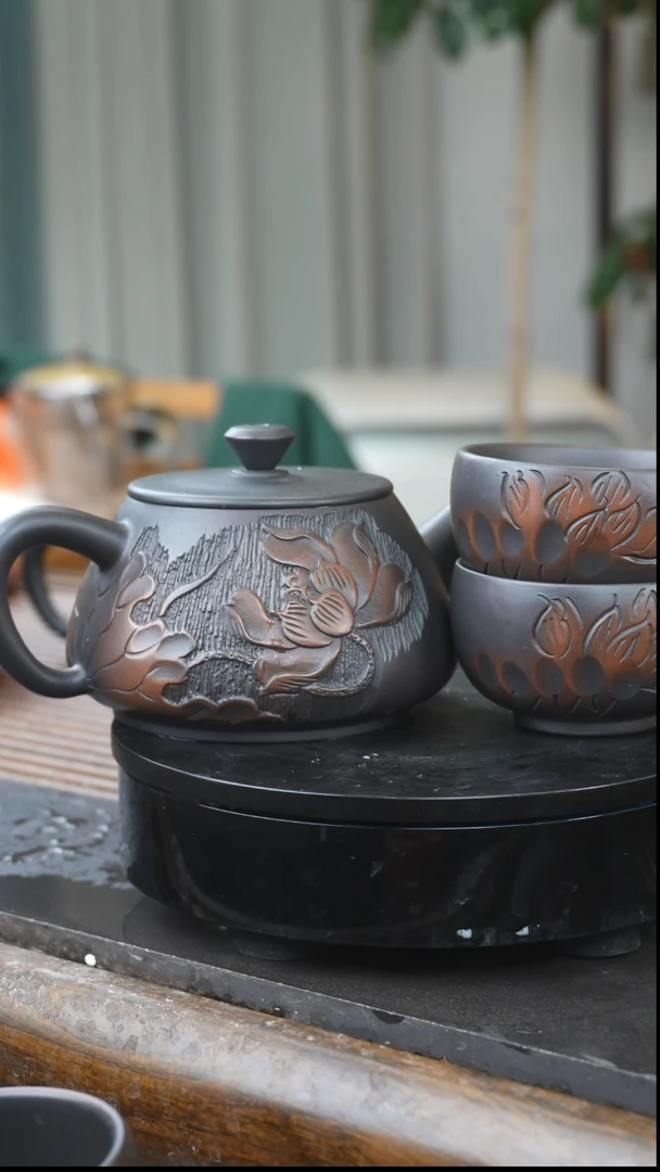 【闪购商品】建水紫陶浮雕大荷花石瓢球孔一壶2荷花小杯