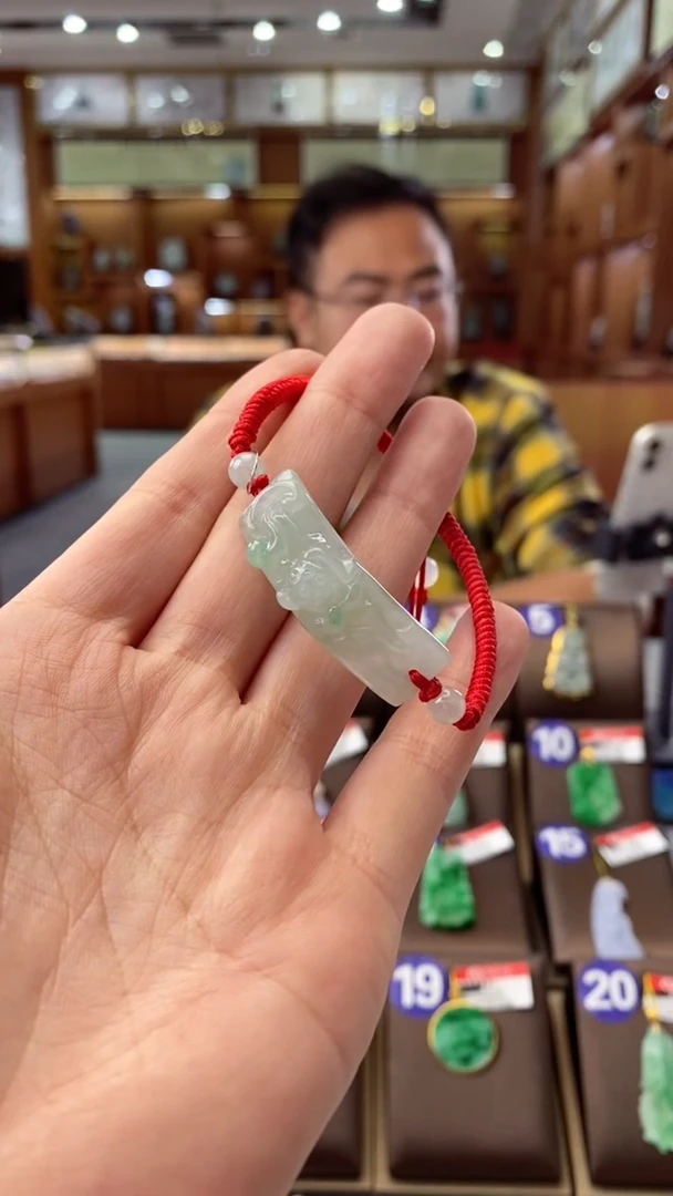 【闪购商品】翡翠手绳未镶嵌手牌