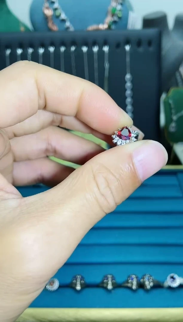 【闪购商品】石榴石戒指银S925镶嵌1121