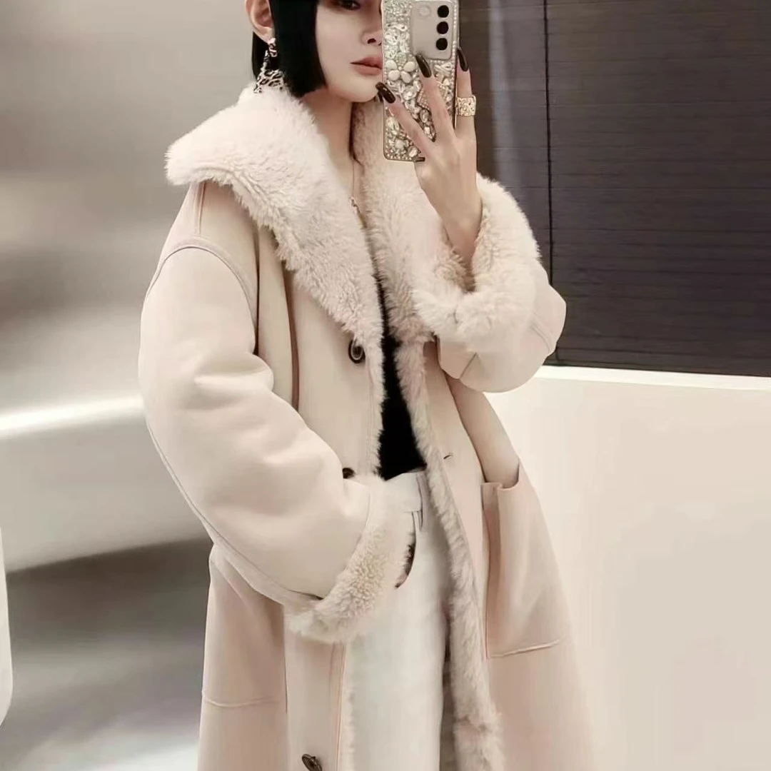 2025新款皮毛一体柔软舒百搭冬季大衣女 560