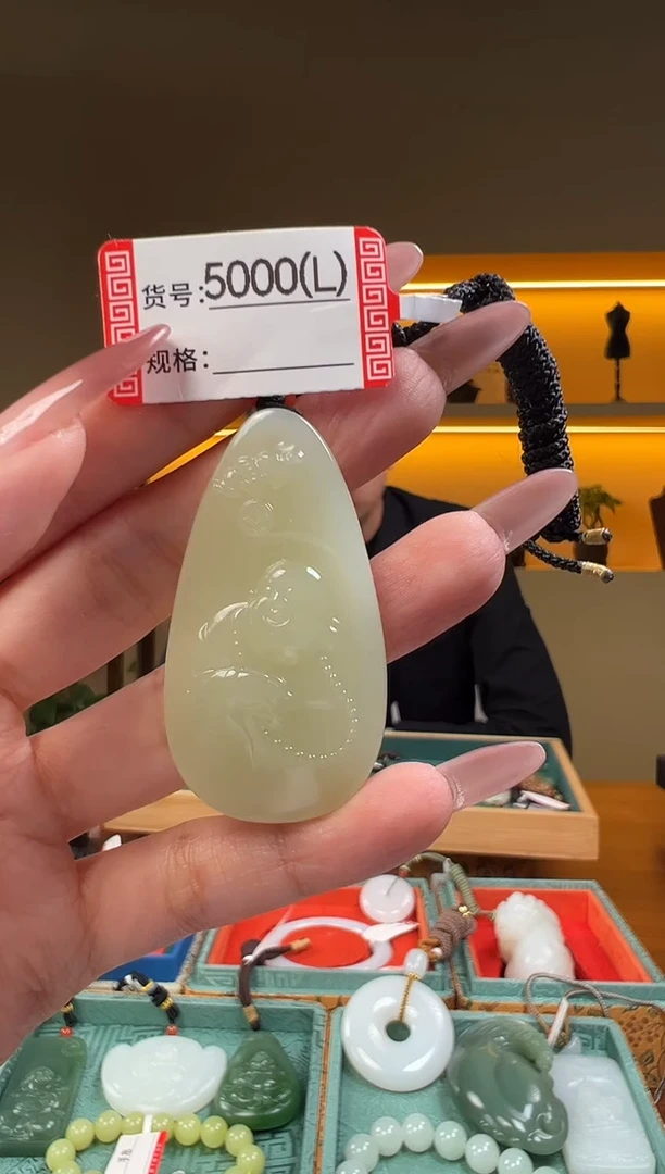 颈饰未镶嵌和田玉1L