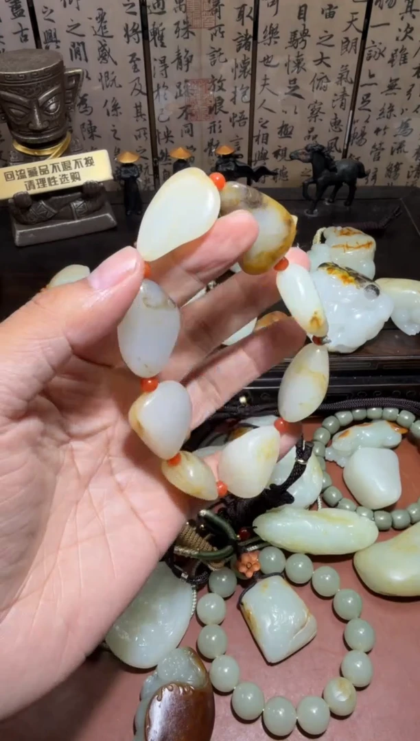 未镶嵌和田玉挂件和田玉