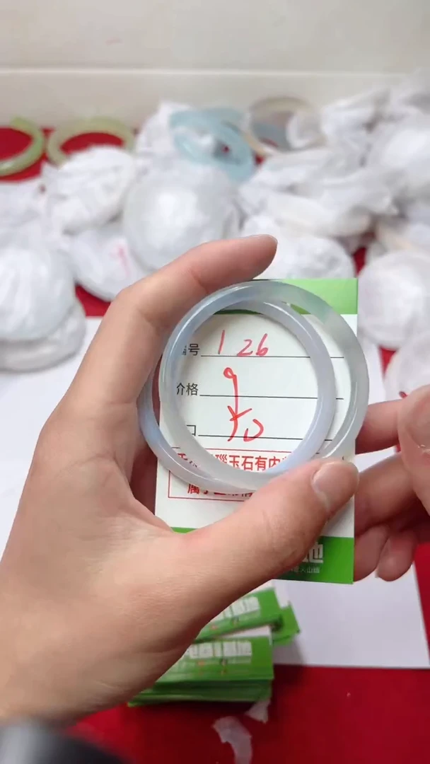 【闪购商品】玛瑙/玉髓手镯未镶嵌126