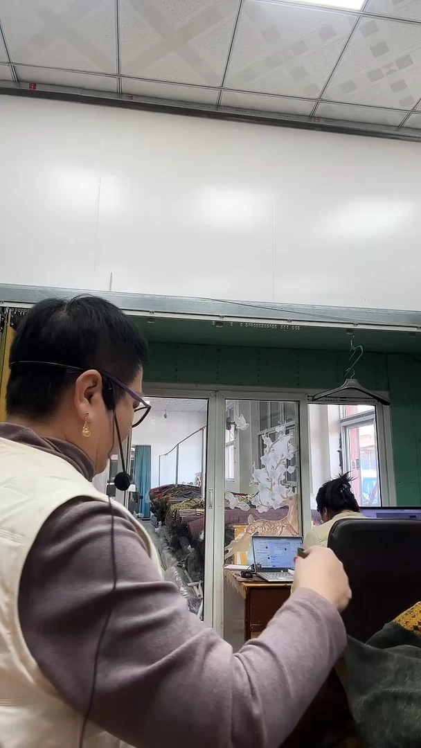 用****3十三彩白色1.1米