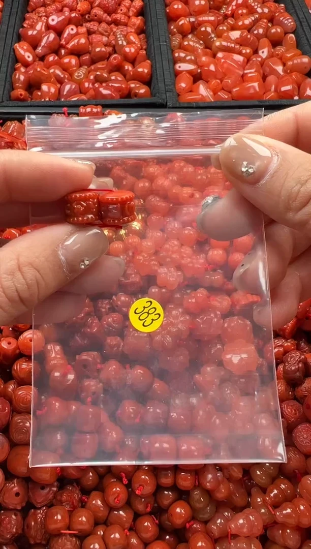 【闪购商品】南红玛瑙颈饰未镶嵌41