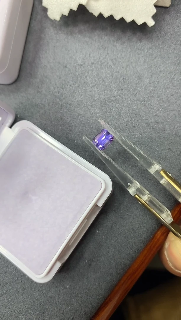 裸石蓝宝石1.12ct 卡CGTL15250