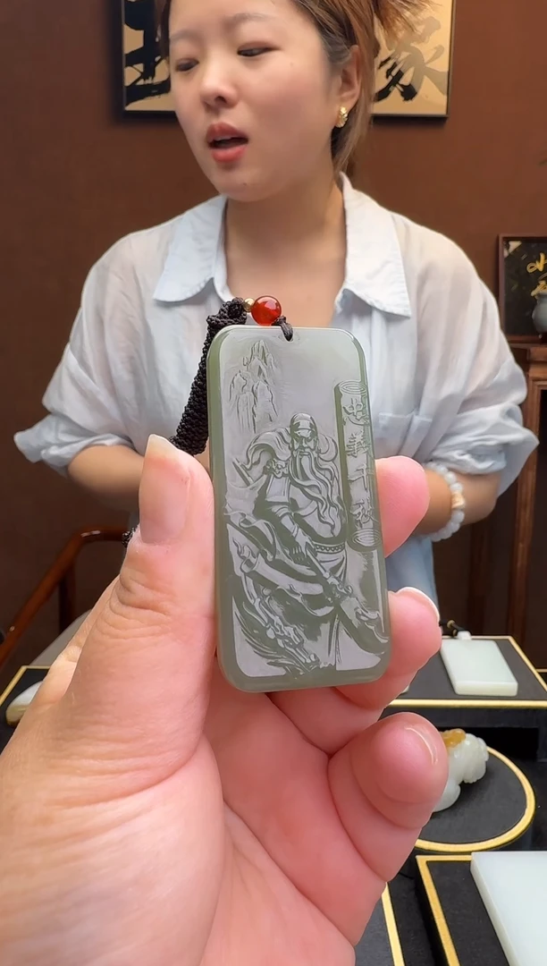 和田玉未镶嵌颈饰1