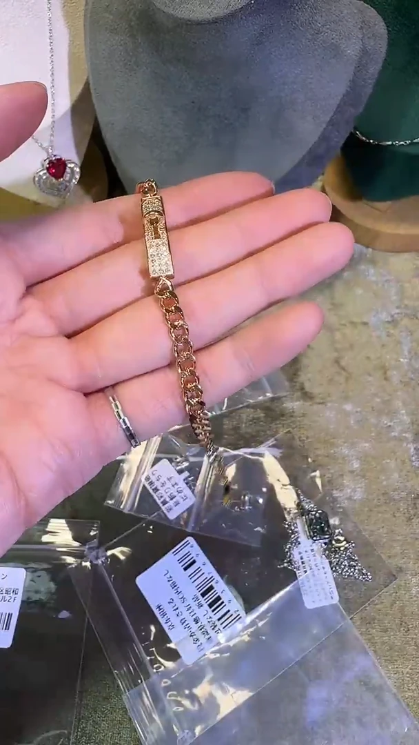 无925银时尚饰品如图所示