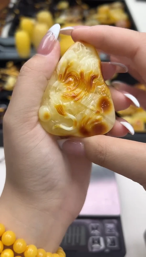 裸石琥珀未镶嵌琥珀蜜蜡吊坠