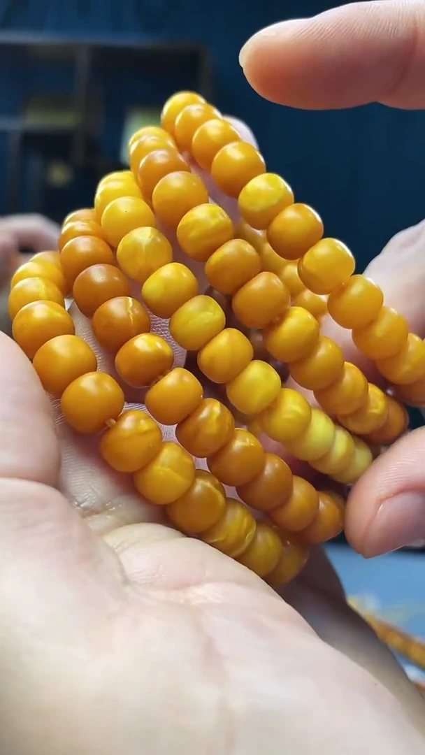 手串琥珀未镶嵌蜜蜡老型手串（多样性发其一）