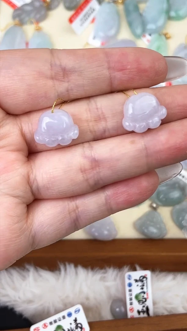 【闪购商品】翡翠颈饰未镶嵌天然缅甸A货翡翠颈饰配绳带礼盒