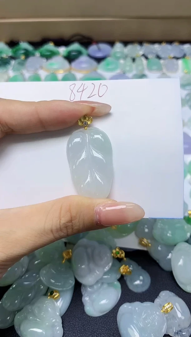 翡翠未镶嵌颈饰天然缅甸翡翠A货