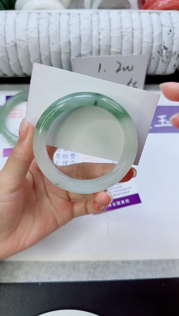 未镶嵌手镯石英质玉71/57