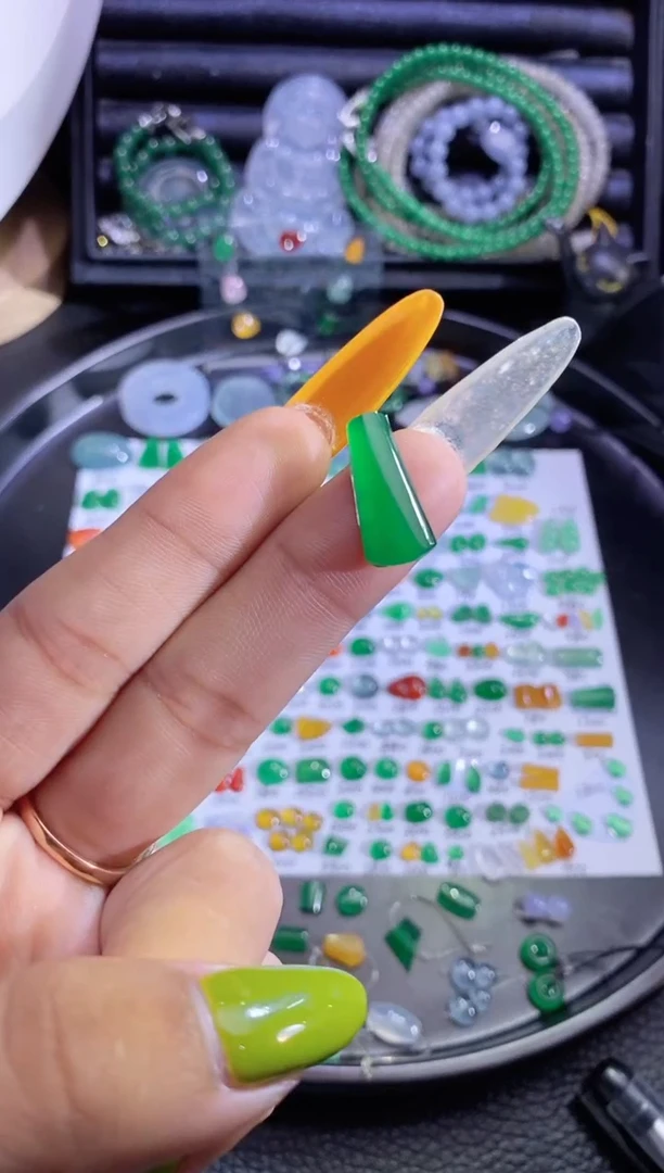 未镶嵌挂件翡翠柱子