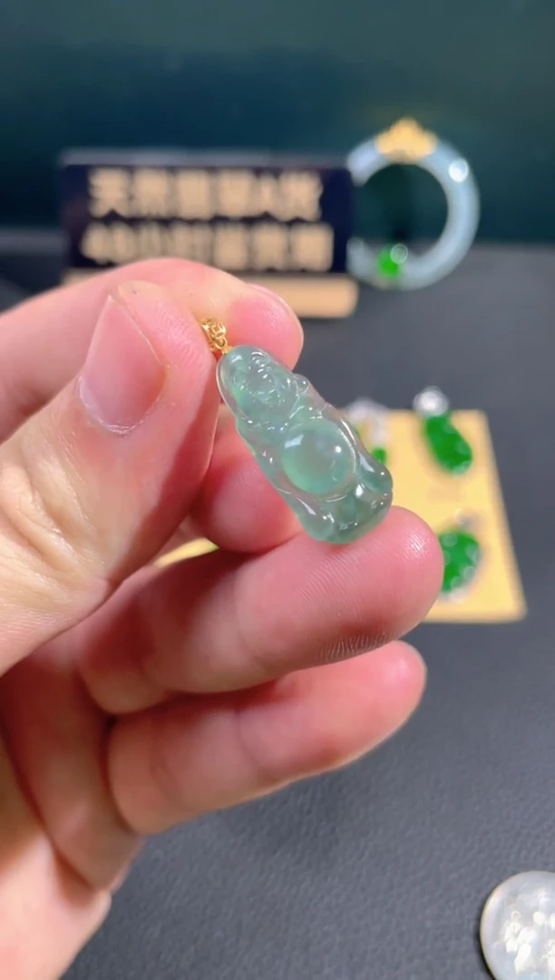 【闪购商品】翡翠颈饰18K金镶嵌翡翠