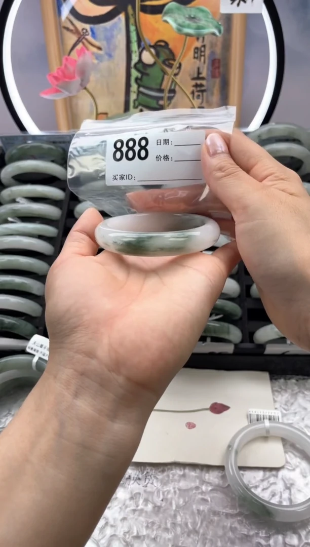 石英质玉手镯未镶嵌888
