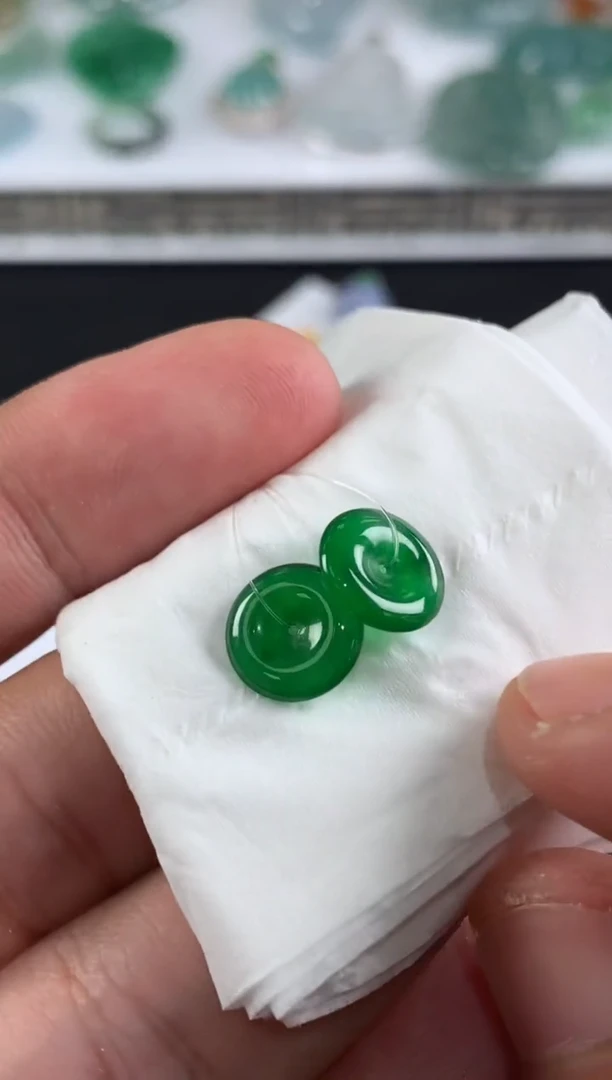 未镶嵌定制翡翠翡翠