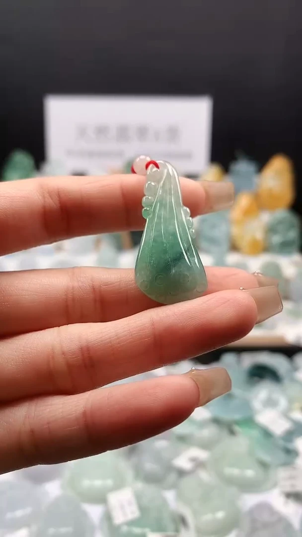 吊坠(不含链)未镶嵌翡翠吊坠