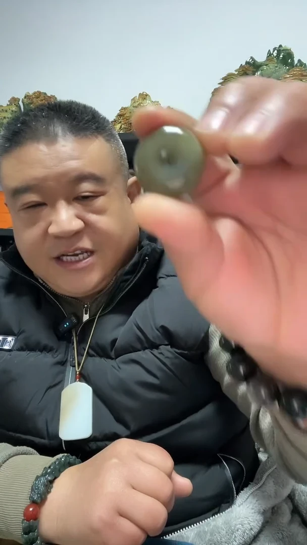 吊坠(赠链)未镶嵌和田玉且末糖平安扣吊坠