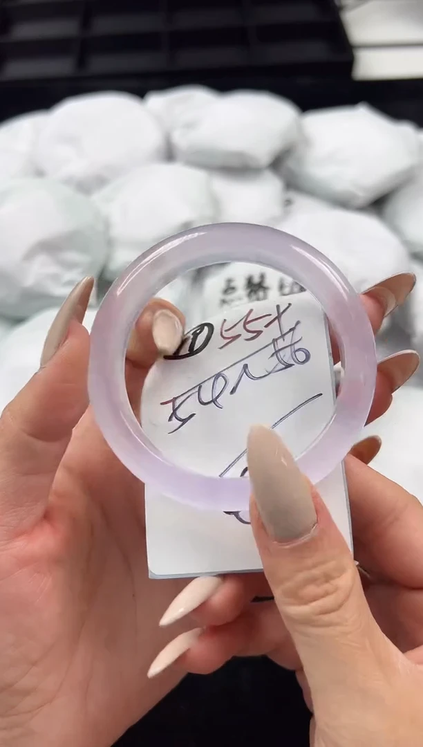 未镶嵌手镯石英质玉55-57圈口编号：79