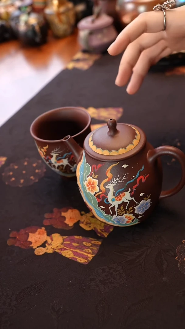 茶壶紫砂紫泥九色灵鹿 一壶一杯