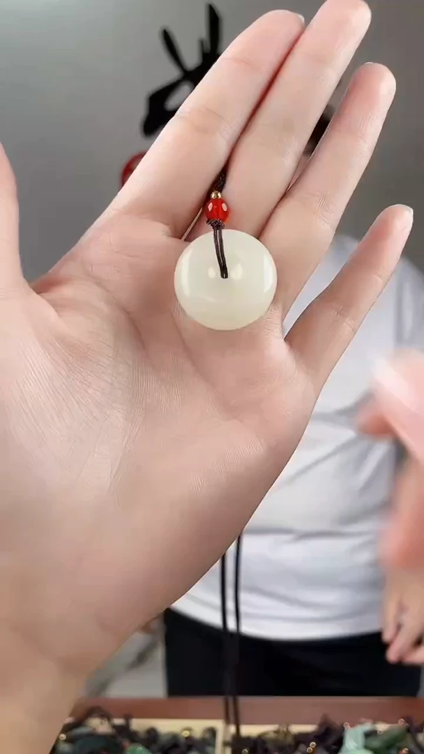 和田玉未镶嵌颈饰拍一发一，多样性发货