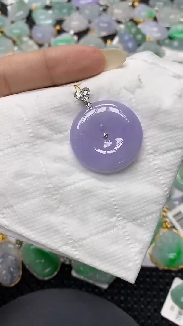 颈饰18K金镶嵌翡翠11111111111