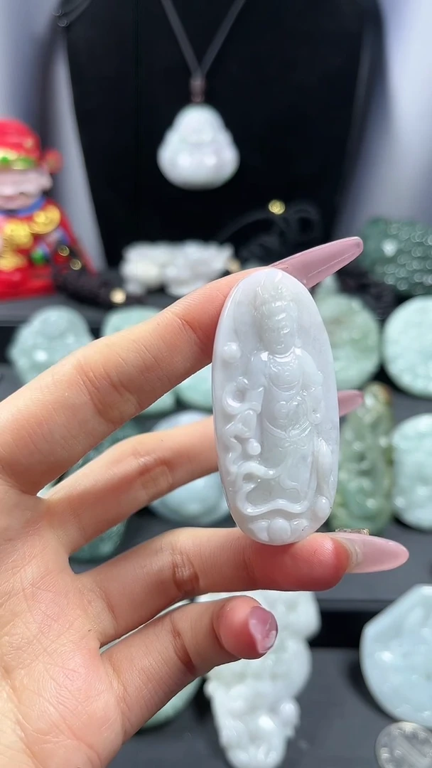 【闪购商品】翡翠颈饰未镶嵌观音